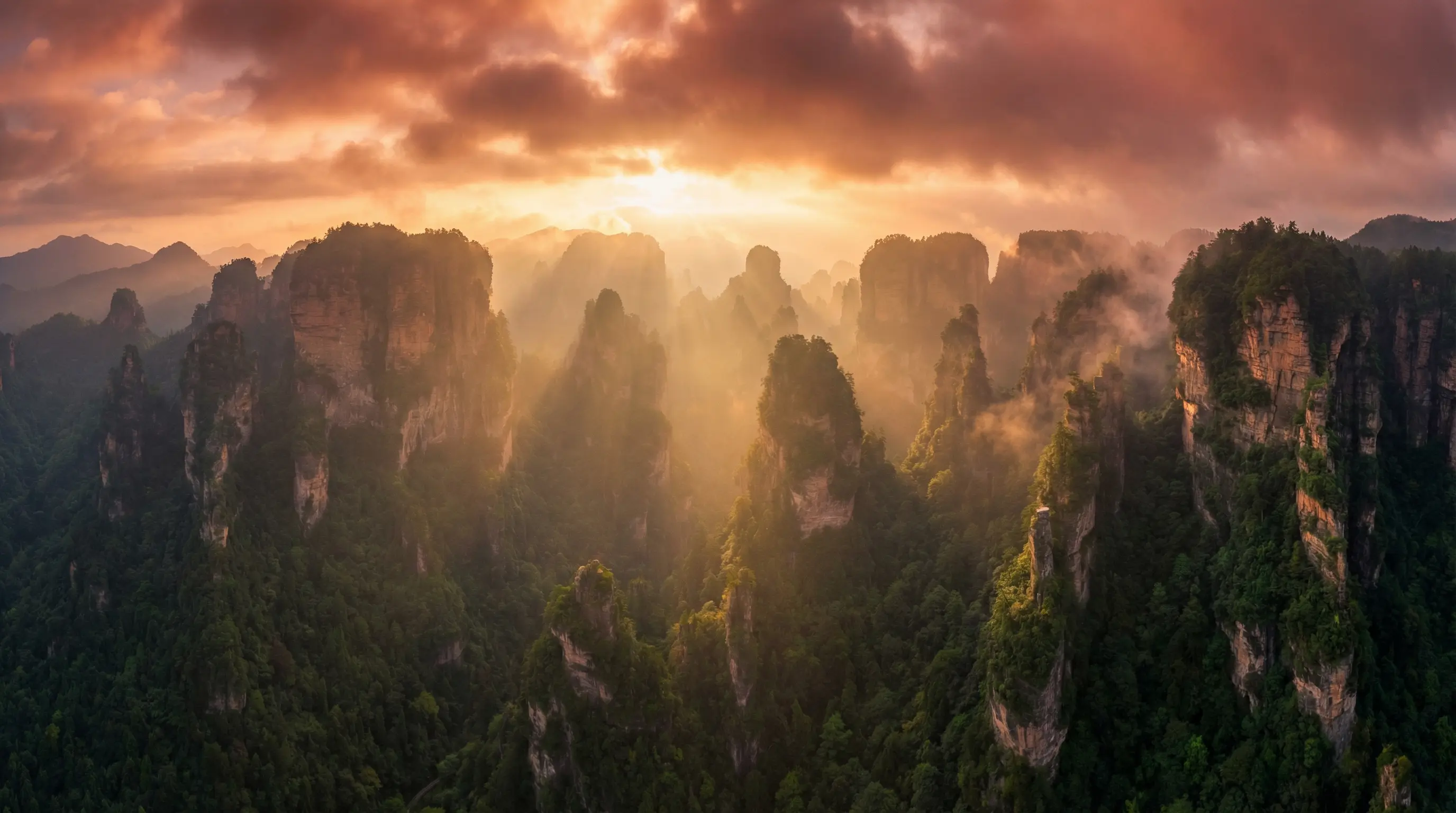 明天游戏停服一天 自然风光视频封面